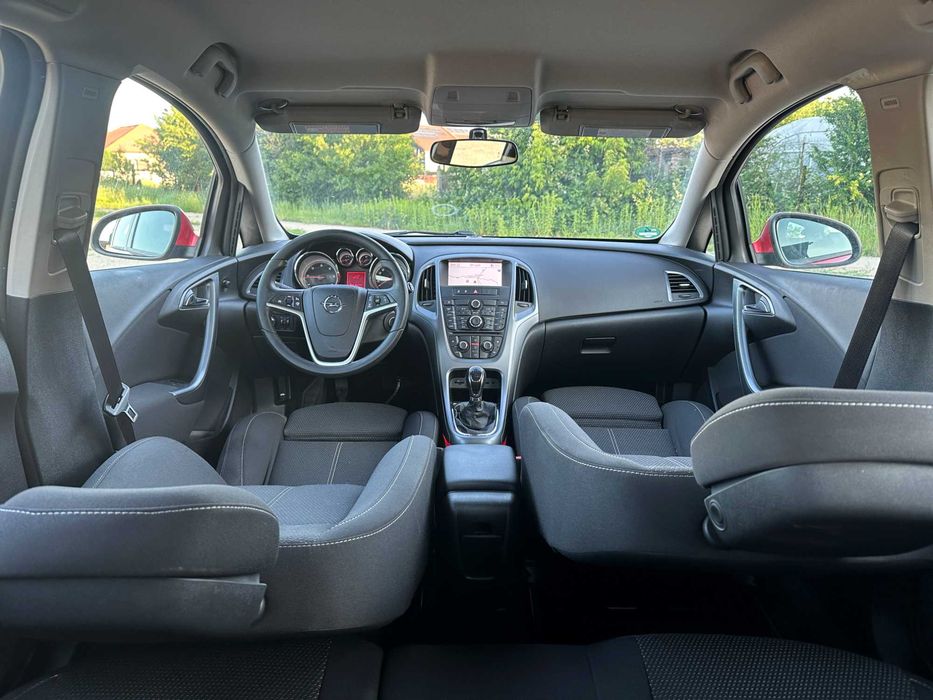 Opel Astra J 1.7 CDTI • 2013 • Diesel • 110 CP • Euro 5 • Rate fixe • Garanție • Livrare Gratuită