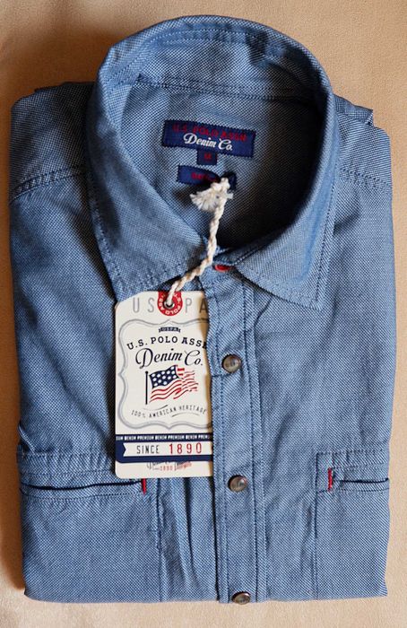 Продается джинсовая рубашка US Polo. Идеально на весну-осень.