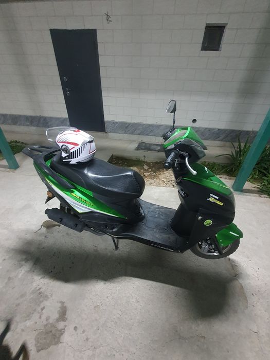 Продам скутер Yaqi GTS Sport