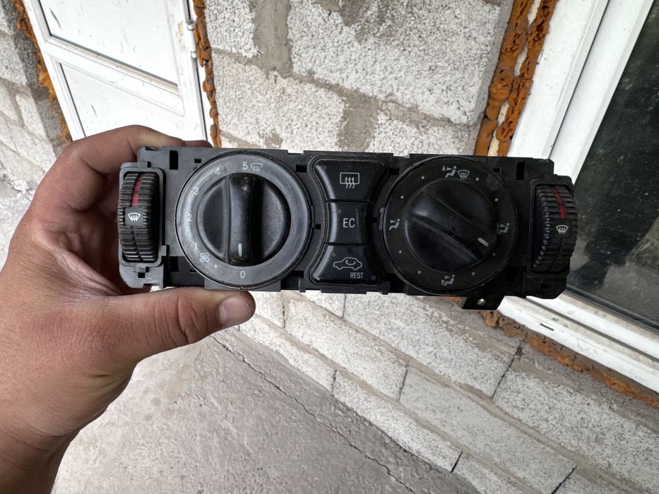 Запчасти на w210
