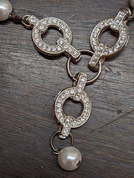 продам фирменную дорогую бижутерию из Европы