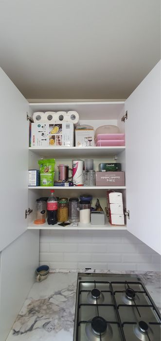 Продам кухонный гарнитур 2.20 м МДФ краска