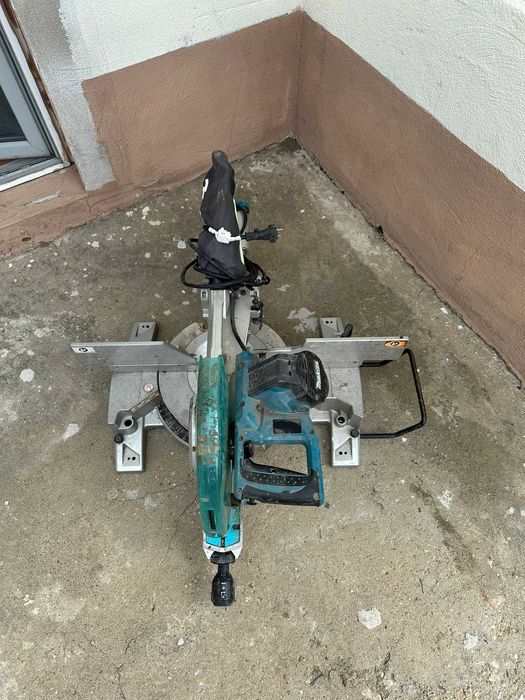 Makita LS1216 – Професионален циркуляр за рязане под ъгъл (Герунг) - използван