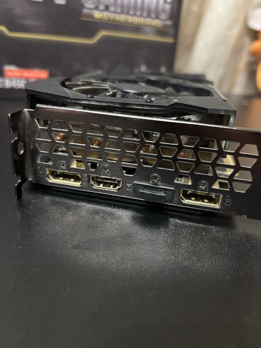 Gigabyte GeForce RTX 2070 SUPER GAMING OC 8G