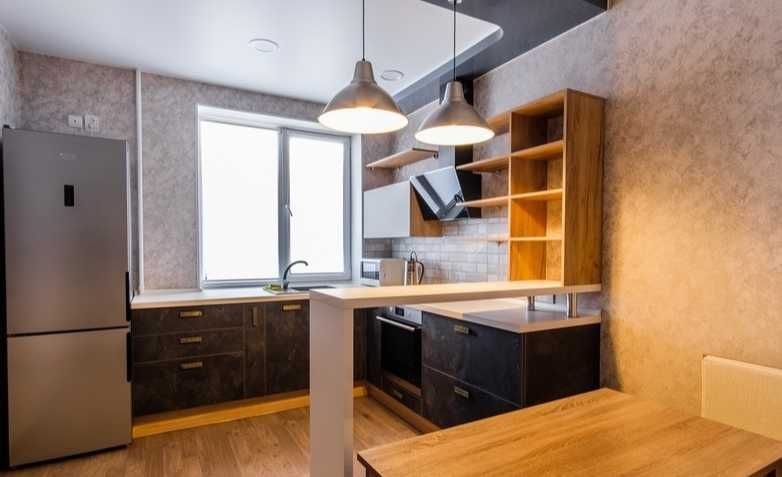 Дава се под наем Многостаен апартамент в Пловдив, Център - 120 кв.м за 367.2 € - Снимка #1