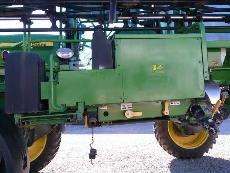 Опрыскиватель John Deere 4830