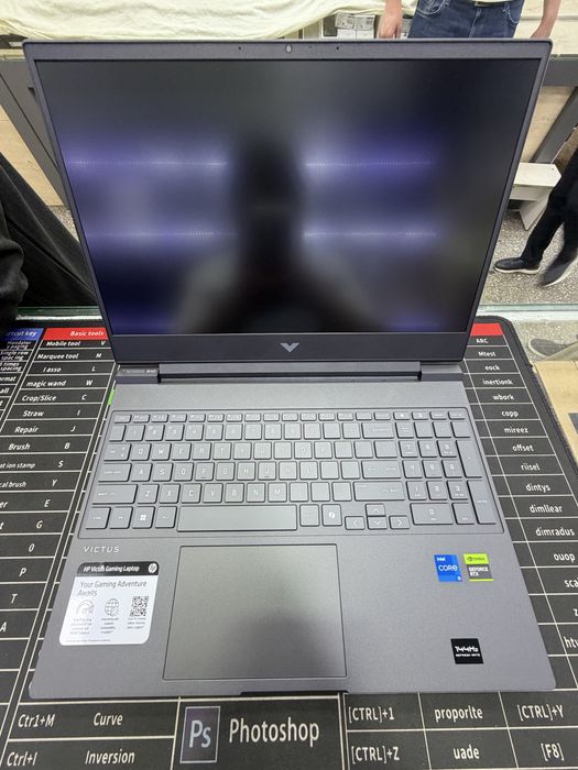 HP VICTUS GAMING . Intel i5-13420H 8/512/3050   6 GB. ( 660$ )