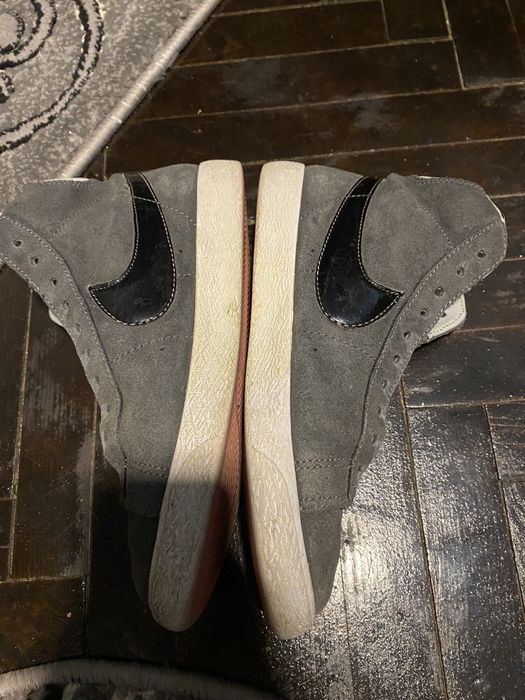 Adidasi  nike vreau sa ii vand cat mai rapid