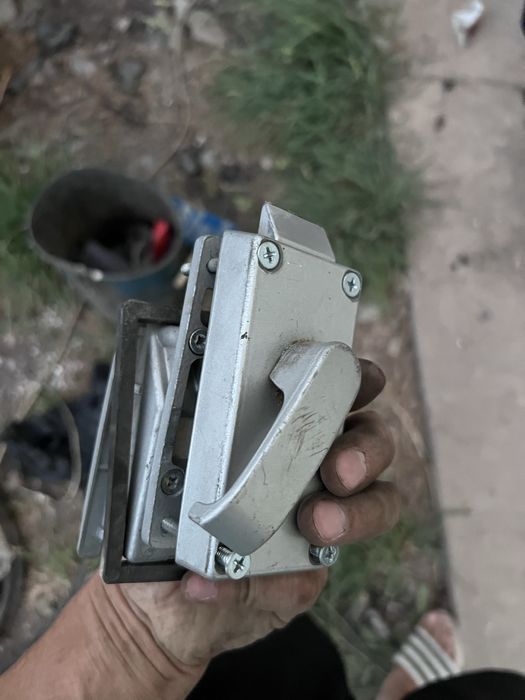 Замок в идеальном состояние без ключа