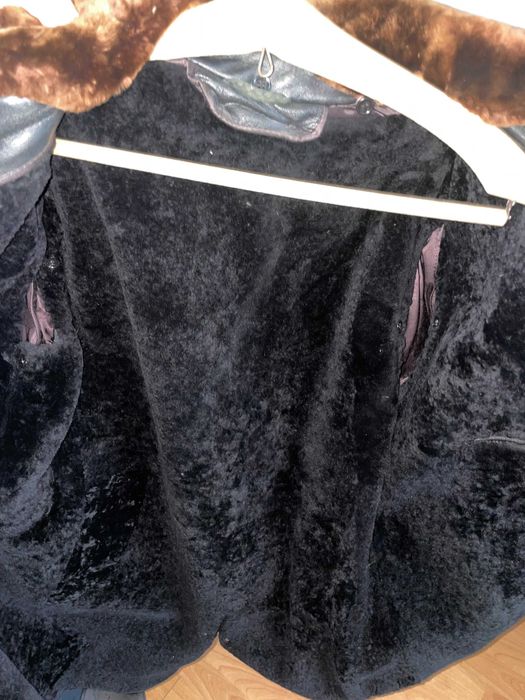 Мъжко палто от телешки бокс с подплата от агнешка кожа