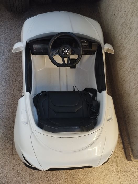 Vand masina electrica pentru copii