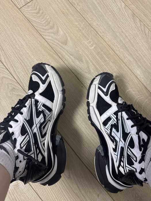 balenciaga runner 43 size