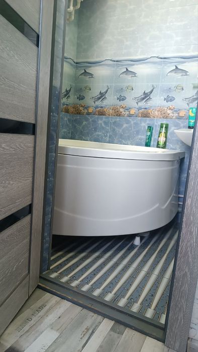 срочно продаётся квартира в городе Чирчике.