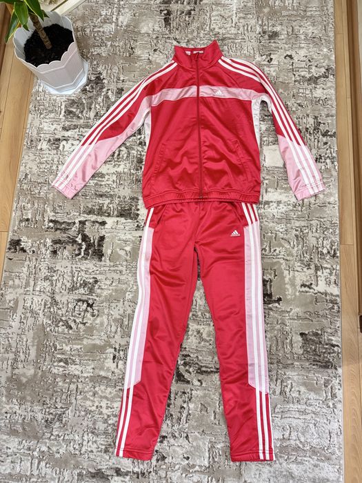 Trening Adidas fete roz