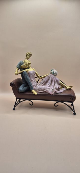 Распродажа декора и статуэток