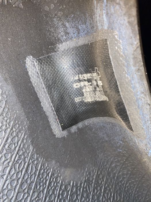 La doar 150 RON , 2 Anvelope 225/45 R17