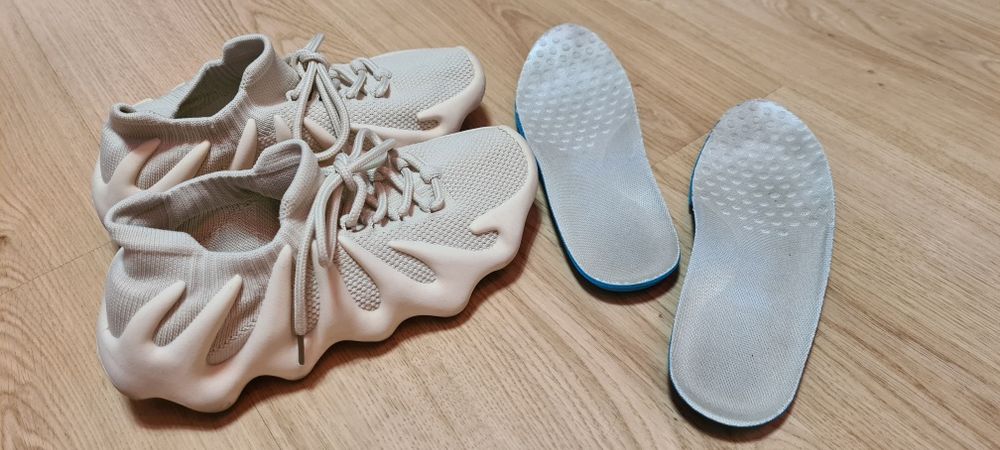 Продам кроссовки.