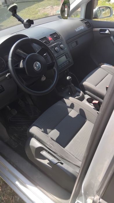 VOLKSWAGEN Touran 2005 — imagine 5