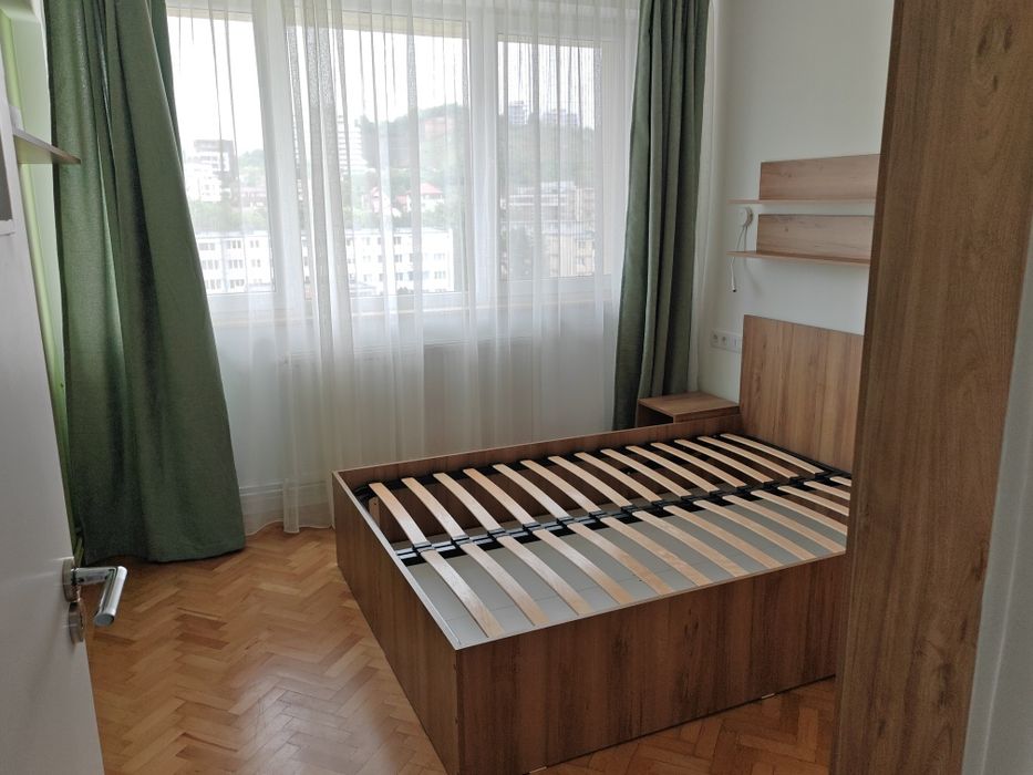 Închiriez apartament 3 camere zona 14 iulie