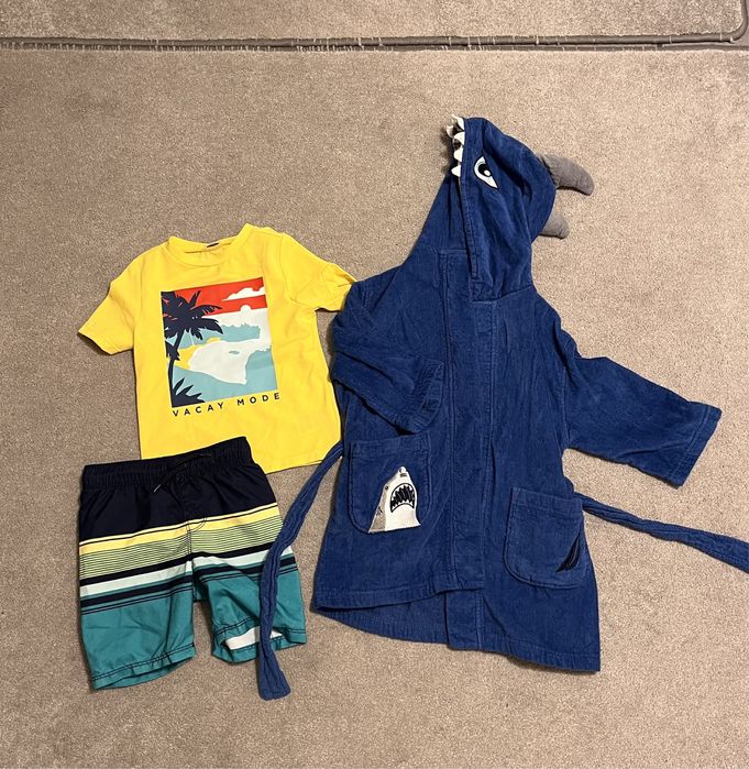 Lot 27 piese haine băieți, aprox 3 ani. Purtate, stare buna.