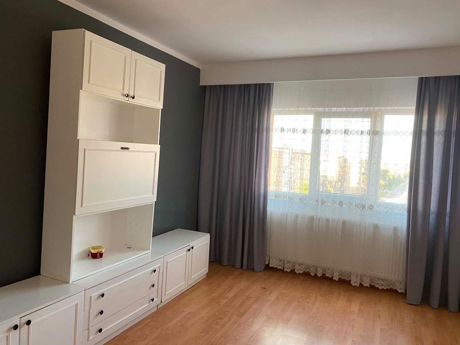 Apartament de închiriat