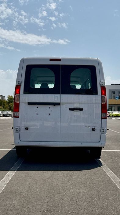 Geely Farizon V7E 2026:Yangi elektr mini avtobus! 370 km masofa!
