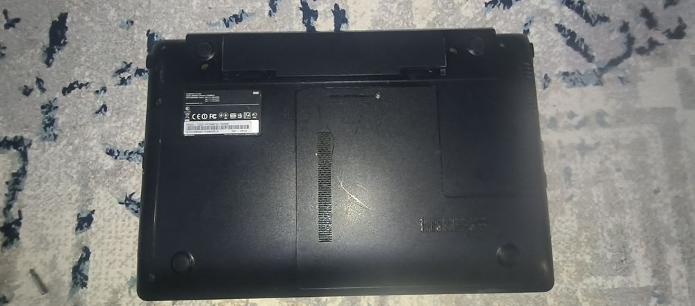 Ноутбук Samsung 15.6 дюймов
