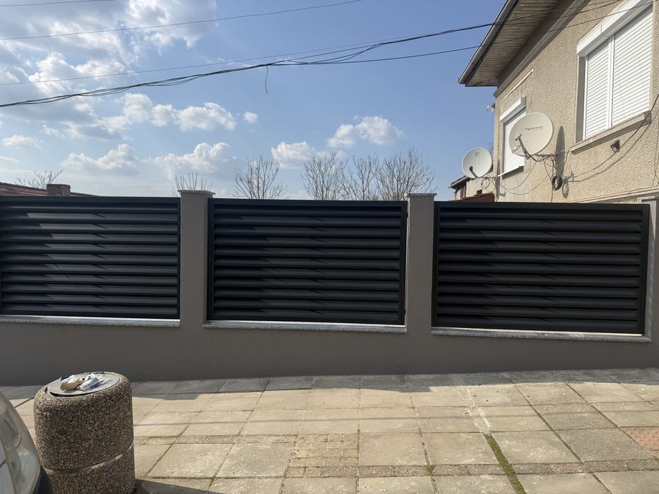 Огради и врати тип щора