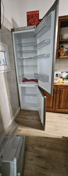 Холодильник рабочий