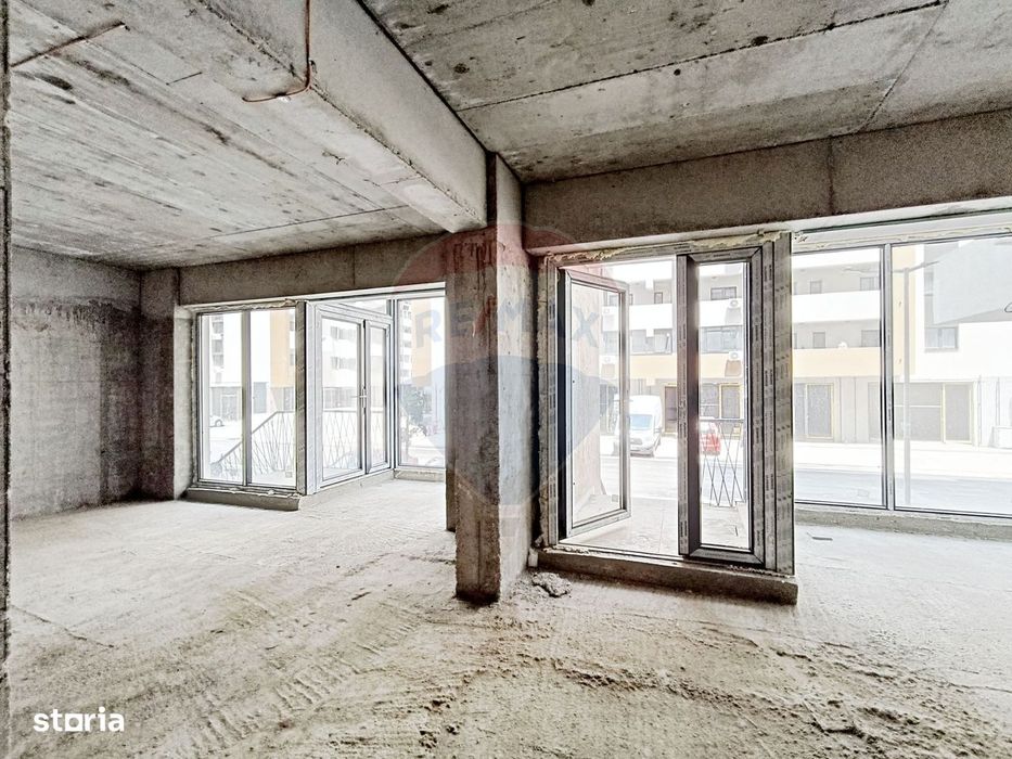 Vanzare Spatiu Comercial Parter, Terasa 63mp | M. Berceni la 9 minute