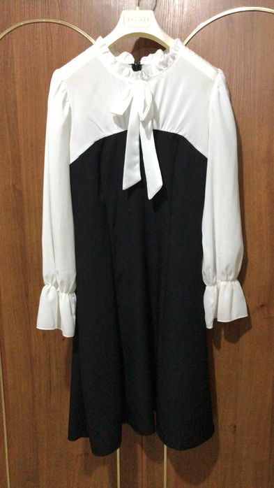 Продам стильный школьный сарафан