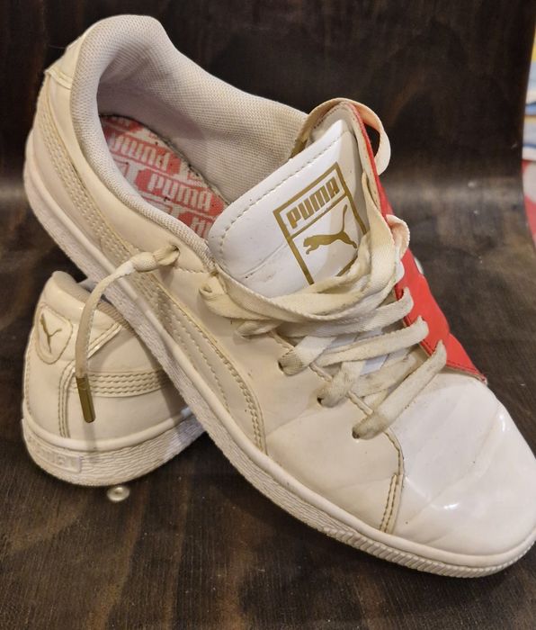 Adidasi Puma marimea 37