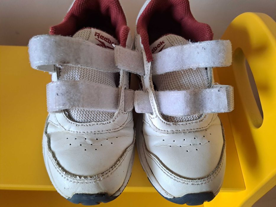 Reebok детски маратонки, 28 номер