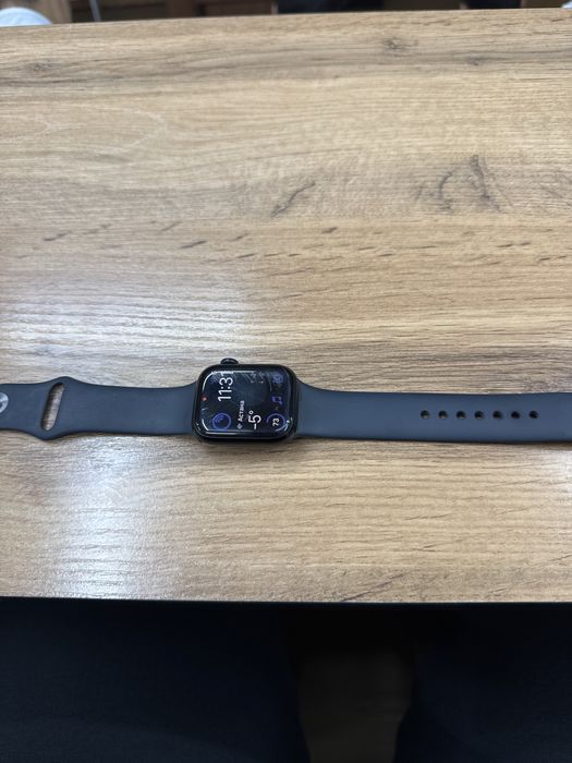 Apple watch 8 серия, 41мм