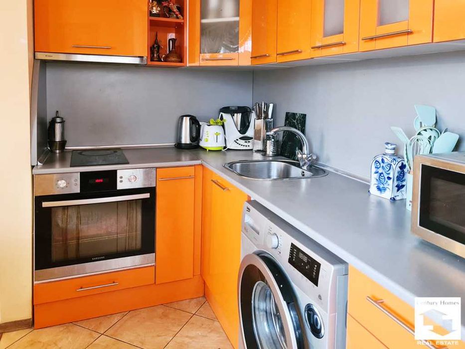 Дава се под наем Тристаен апартамент в Велико Търново, Център - 100 кв.м за 165000 € - Снимка #3