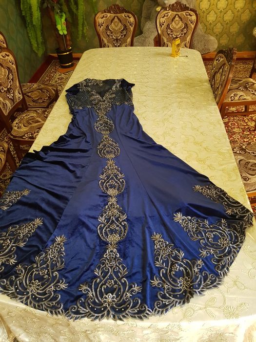 Продаю вечерное платье!