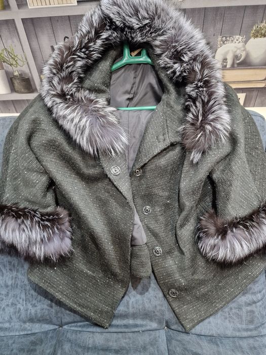 Пальто с чернобуркой на весну ,осень