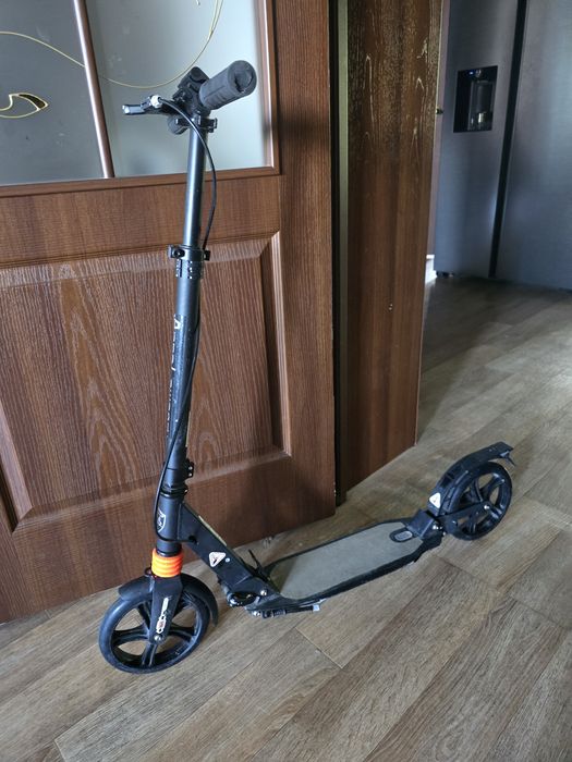 Продам самокат складной