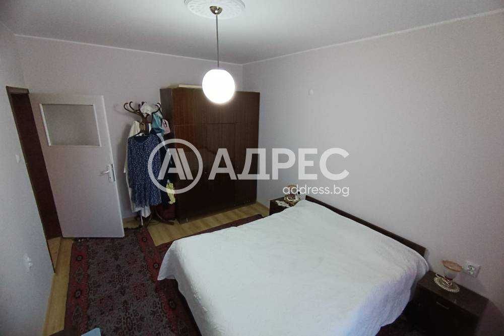 Продава се Тристаен апартамент в Разград, Център - 78 кв.м за 1795 €/кв.м - Снимка #3