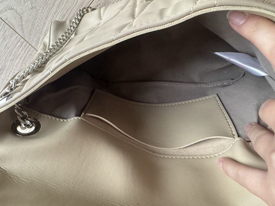 Geanta crem juicy couture