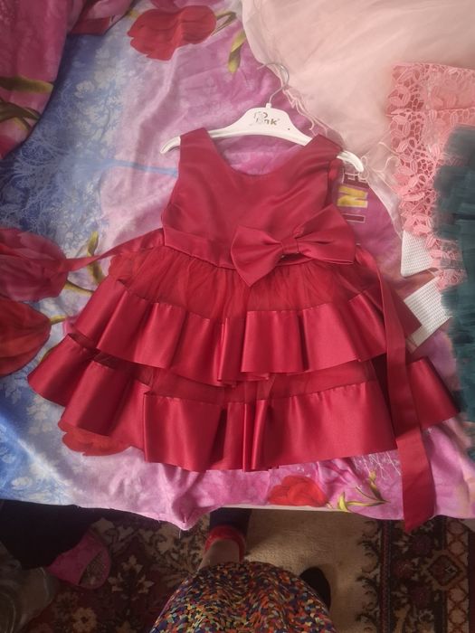 Нарядные платья на девочку