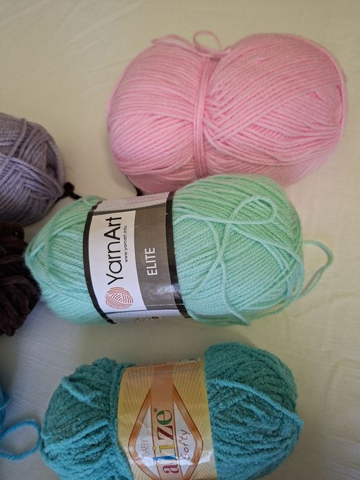 Разная пряжа для рукоделия