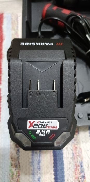 De vînzare bormașină cu percuție pe acumulator..