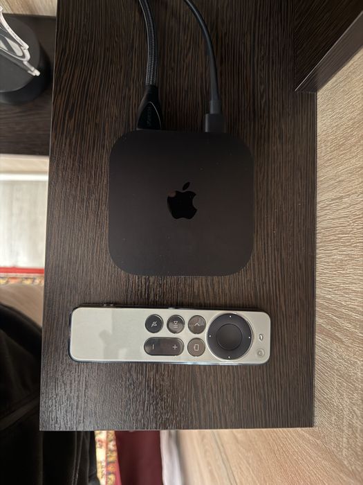 Продам ТВ- приставку Apple TV 4K 128+Ethernet