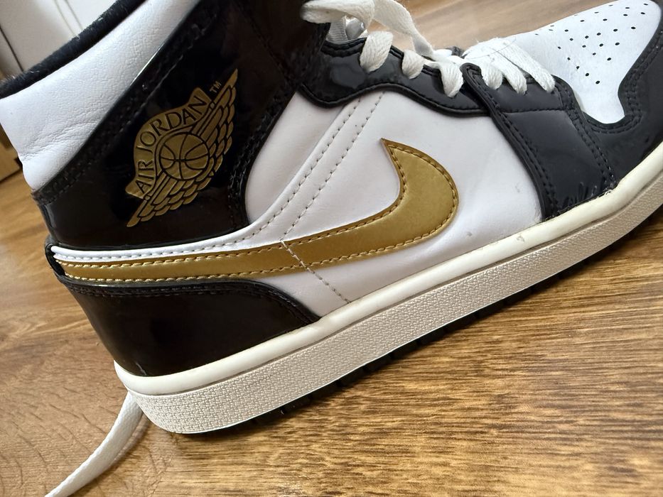 Vand adidasi Jordan originali