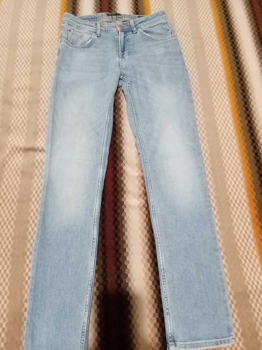 Vand Blugi Colins 44 Karl Straight