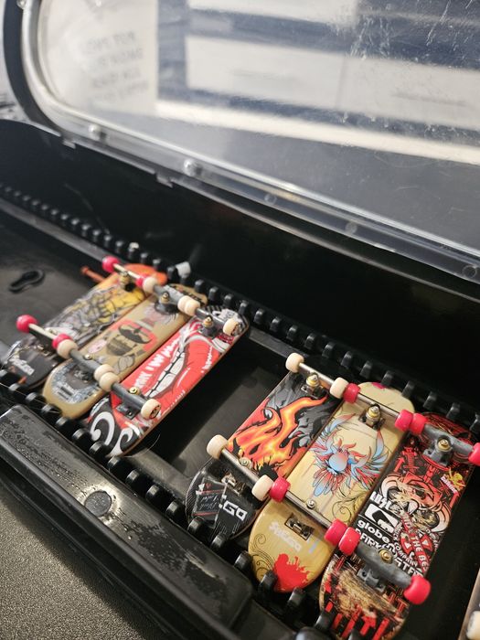 Tech deck - скейтборд