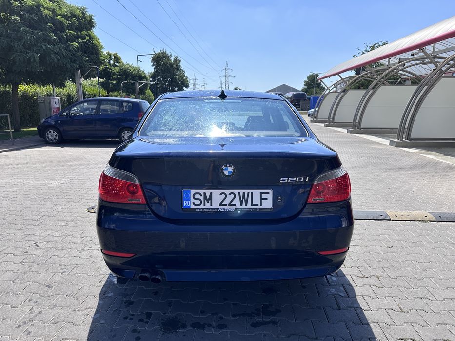 Vand sau schimb BMW E60, an 2004, 2.2 benzina