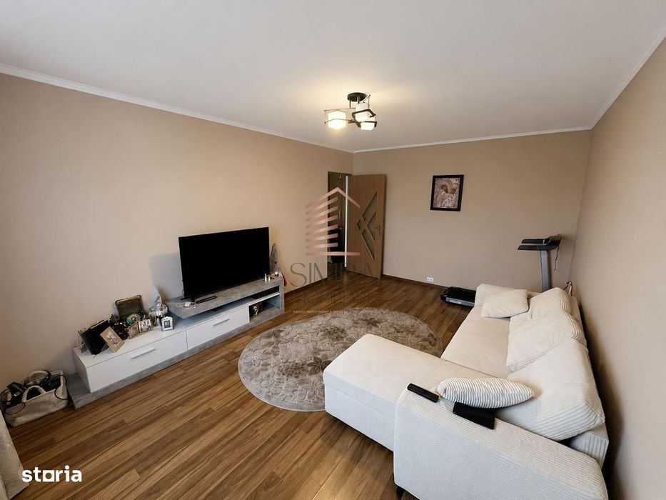Apartament 2 camere decomandat , Velenta