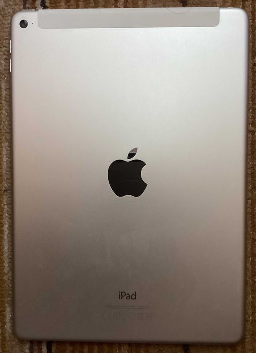 айпад 128 сим пълен комплект с клавиатура ipad air 2, sim 128 gb А1567